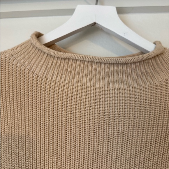 Women’s Beige/Tan Sleeveless Knit Mock Neck Sweater/Sweater Vest- Small - Picture 3 of 10
